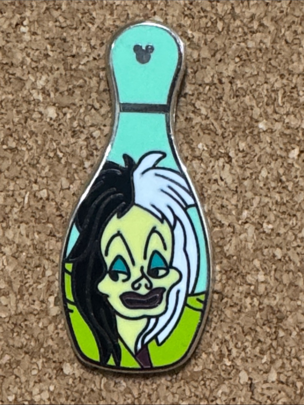 5/$25 Disney Villains Bowling Pin 101 Dalmatians Cruella de Vil Pin